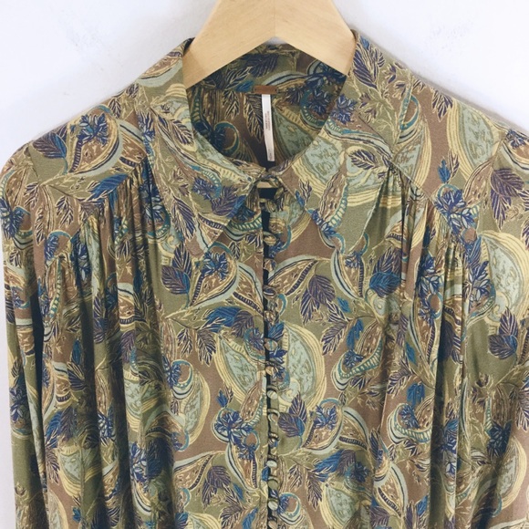Free People flowy leaf pattern button down blouse - Picture 4 of 8